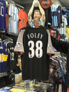 Camiseta Liverpool Suplente 2002-03 + Nombre + Numero + Parche (usada)