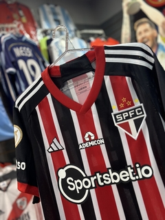 Camiseta São Paulo Titular 2023 Número 7 Lucas + Parche - tienda online