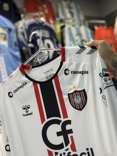 Camiseta Chacarita Juniors Suplente Manga Larga 2024 Hummel en internet