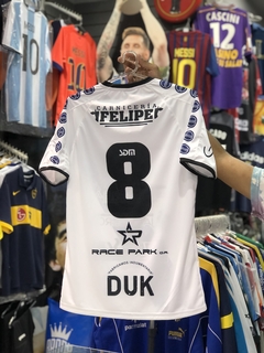 Camiseta Deportivo Merlo Titular 2024 Sport 2000 + Número + Parche