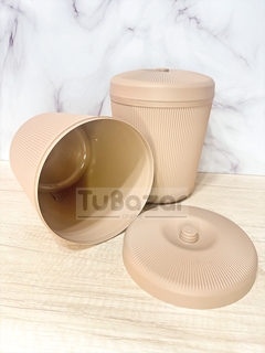 Cesto de residuos con tapa Alesta 4,2 lts
