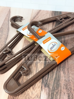 Perchas plasticas pack x4 Make - comprar online