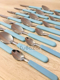 Tenedor Carol celeste pastel