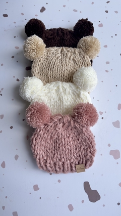 Gorro Pompones Natural - Francisca Baby Store