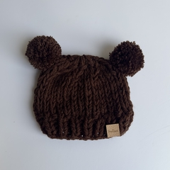 Gorro Pompones Chocolate