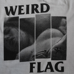 T-SHIRT WEIRD FLAG - comprar online