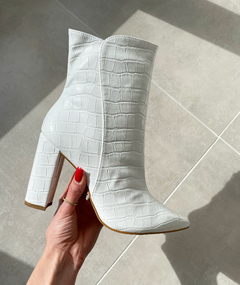 Bota Olívia Croco Branca - comprar online