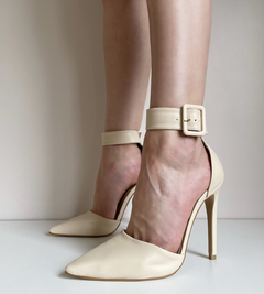Scarpin Maxi Fivela Dust - comprar online