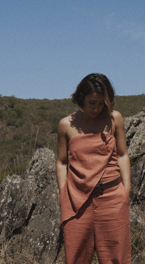 Top Begonia Brick BY CHIA