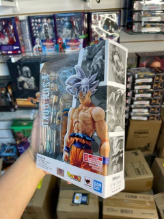 Goku Ultra instinto | S.H.Figuarts | Bandai en internet