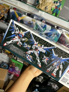 Imagen de Gundam RG GAT-X105B/FP Build Strike Gundam Full Package| Bandai