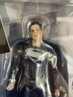 Imagen de Superman (Black Suit) Zack Snyder's JL | MAFEX No.174