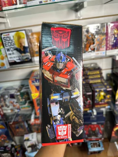 Optimus Prime One Deluxe | Studio Series 102 | Transformers en internet
