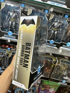 Armored Batman (BvS) | Mc Farlane en internet