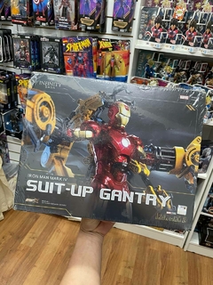 Suit-up Gantry Iron Man MK4 | ZD Toys