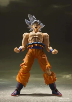 Goku Ultra instinto | S.H.Figuarts | Bandai - Zampaku Store
