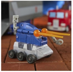 Optimus Prime Commander Studio Series 86-31 - comprar online