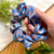 Scrunchie Kiki's Delivery Service - Padronagem de Studio Ghibli - Adesivos e papelaria fofa para planners  - Meikatani Studio