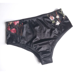 Trusa Bosque Negro - comprar online