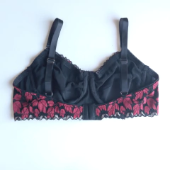 Conjunto Negro Hojas Rojas