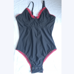 Body Unisex Negro y Rojo