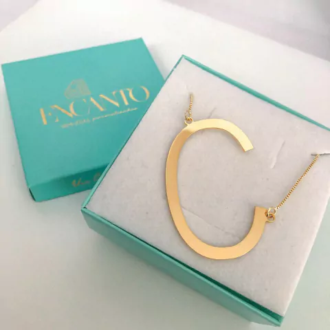 Colar inicial max letra