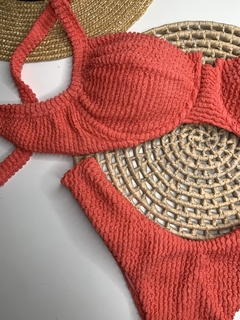 Biquíni Meia Taça Coral Texturizado - buy online