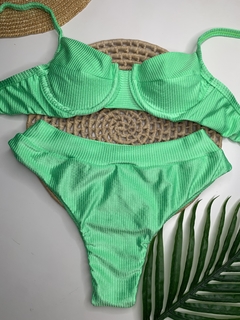 Conjunto Meia Taça Hot Pant Verde Limão Canelado