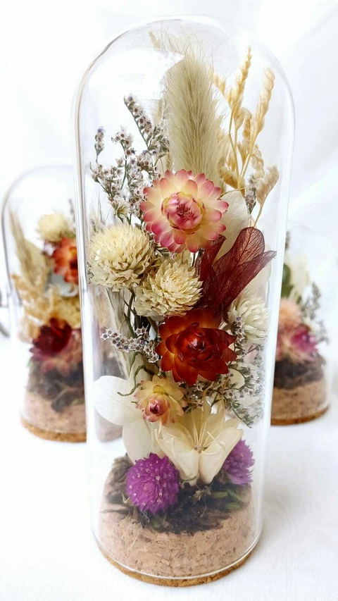 Redoma Grande com Flores Naturais Desidratadas – Peça Única para Presente ou Decoração - comprar online