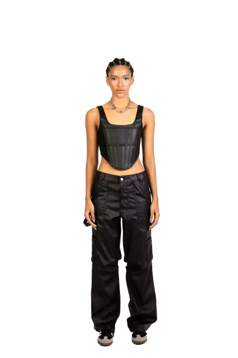 Calça cargo couro eco