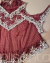 CAMISOLA QUEEN / Cor Vinho com Detalhes em Marfim na internet