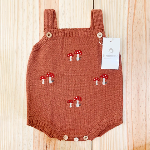Romper jardineira tricot terra cogumelos