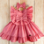 Vestido babado e laço de pano rosa goiaba c/ faixinha laço na internet