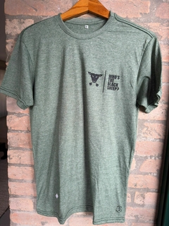 Camiseta BS - verde militar - comprar online
