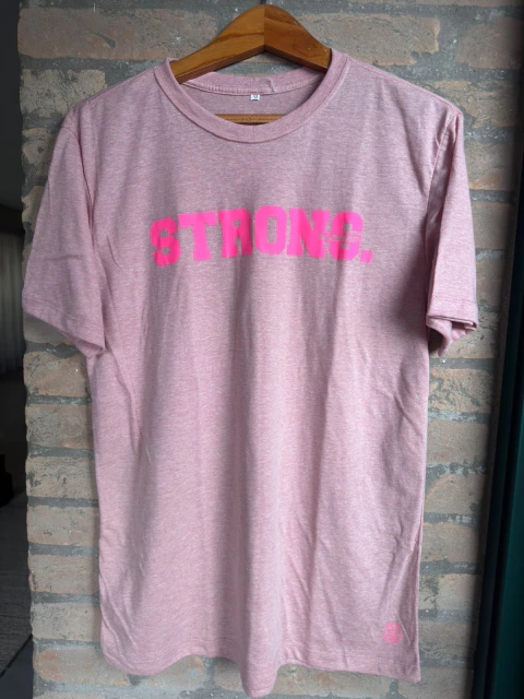Camiseta STRONG - rosa