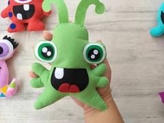 kit Monstros em feltro (17cm de altura) na internet