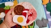 Painel Hora de comer. (40 comidinhas com velcro)