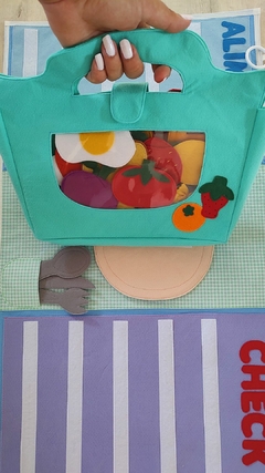 Painel Hora de comer. (40 comidinhas com velcro) - Palácio Feltro