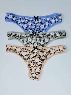 Colaless Flores T2 (24951) - Adorate