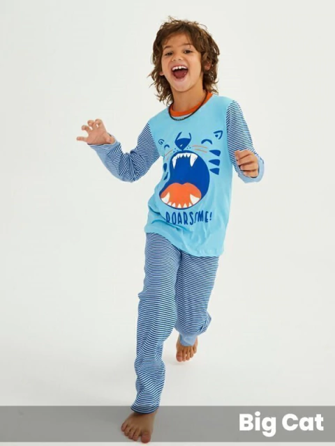 Pijamas de dos piezas. Camiseta con mangas de jersey estampado y pechera estampada. Pantalon de jers (298093)