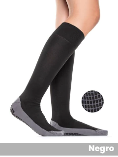 Media Tres Cuartos Fútbol Con Antideslizante Y Plantilla, Talón Y Puntera De Toalla (143348)