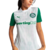 Camisa Palmeiras II 2025 Feminina, cor branca com mangas verdes, gola polo branca, estampa jacquard exclusiva, escudo oficial do Palmeiras no lado esquerdo do peito, logo PUMA em verde no lado direito e em branco nas mangas, além do patrocínio Sportingbet