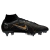 huteira Nike Mercurial Superfly 8 Elite SG Shadow preta com detalhes em verde limão. A chuteira é leve e possui um design Flyknit envolvente para um ajuste perfeito e toque de bola excepcional. As travas chevron estrategicamente posicionadas garantem traç