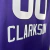 Regata City Edition Utah Jazz Nike 2023/24 em roxo e branco, inspirada no uniforme roxo da montanha de 1996-2002, com gradientes escalonados representando as majestosas cadeias montanhosas da Frente Wasatch.
