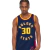 O uniforme City Edition 2024-2025 do Golden State Warriors, da Nike, homenageia a Golden Gate Bridge. Os painéis laterais destacam as torres, os shorts mostram os cabos de suspensão, e a fonte remete à placa histórica da ponte. 
