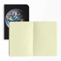 Caderno Planeta Terra Capa Flexível Toque Aveludado 80 Páginas 20x14cm - comprar online