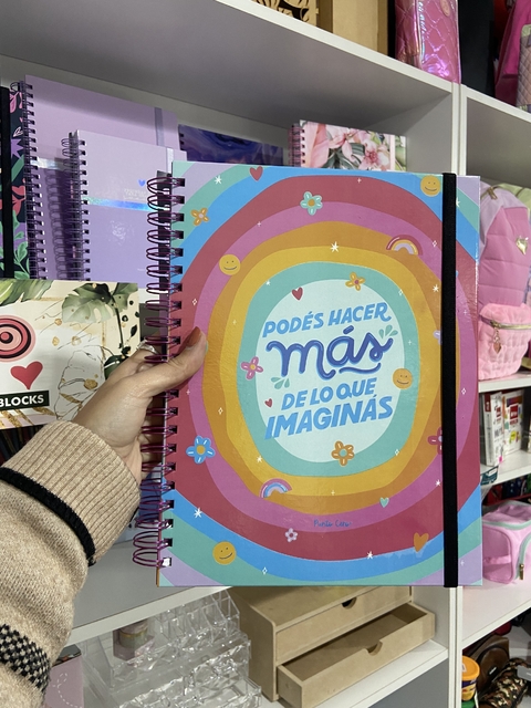 Cuaderno hojas removibles A4 - Punto cero - colores