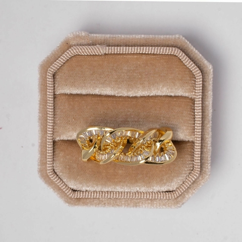 Anillo Laira