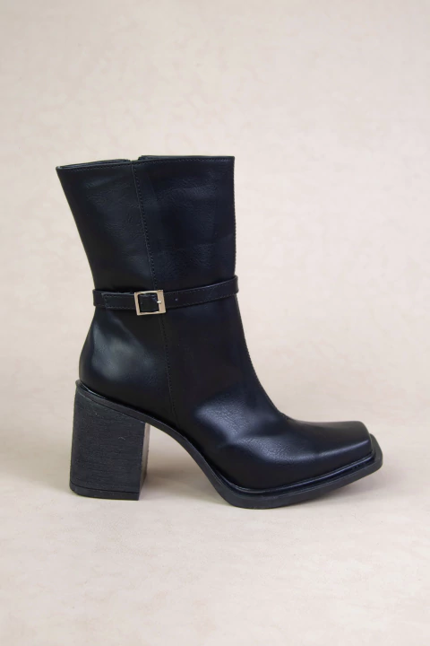 Botas Angela Negro - comprar online