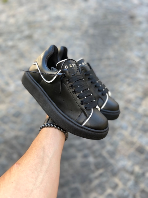 Mc QUEEN BLACK REFLEX